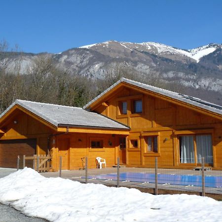 Chalet Aux 3 Biches Mieussy Exterior photo