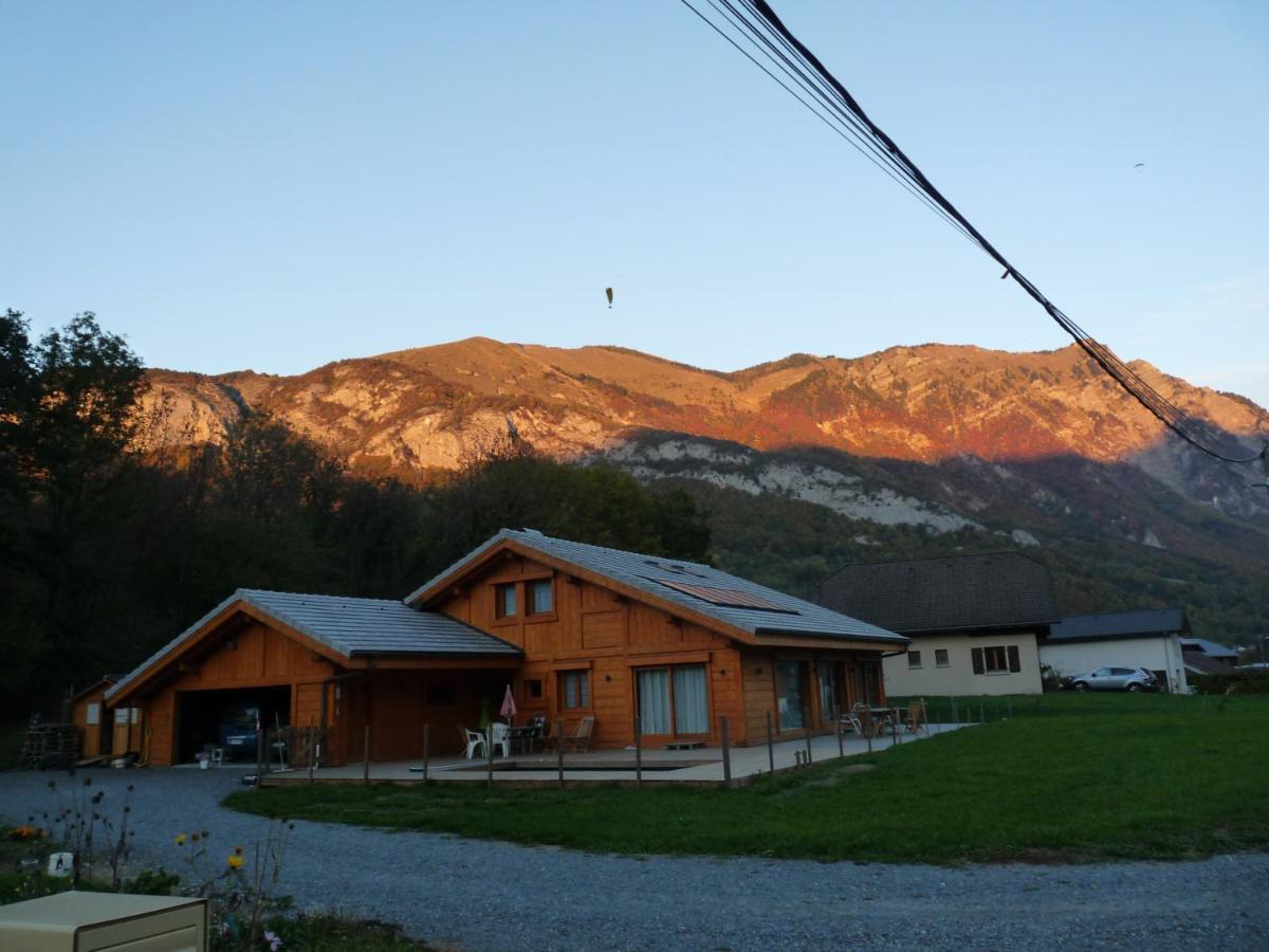 Chalet Aux 3 Biches Mieussy Exterior photo